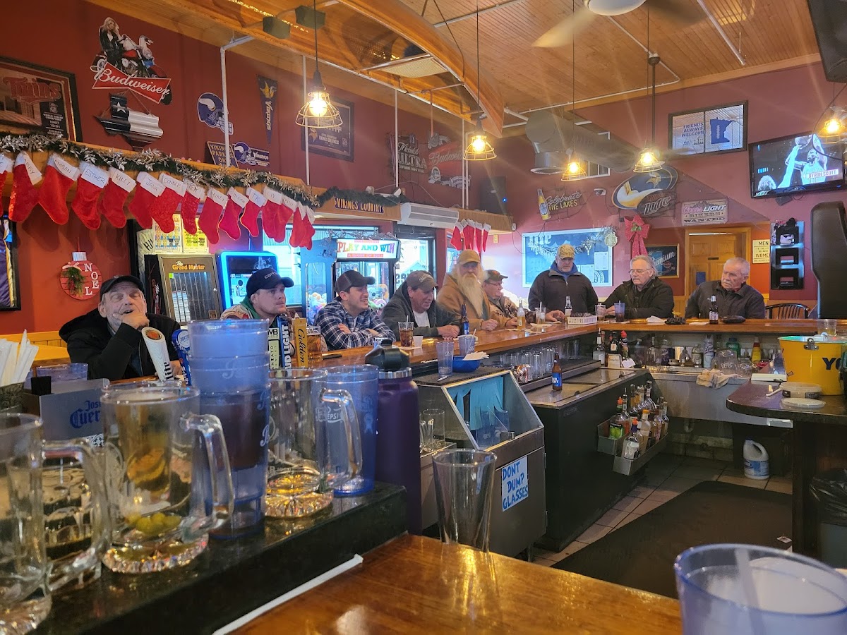 The Lakes Sports Bar and Grill